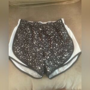 EUC Nike Women's Speckled Black and White Athletic Shorts